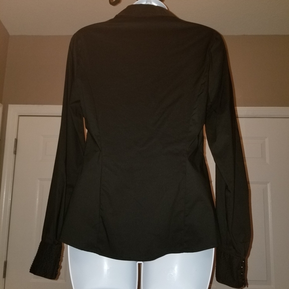 White House black market button-down blouse - Picture 4 of 13